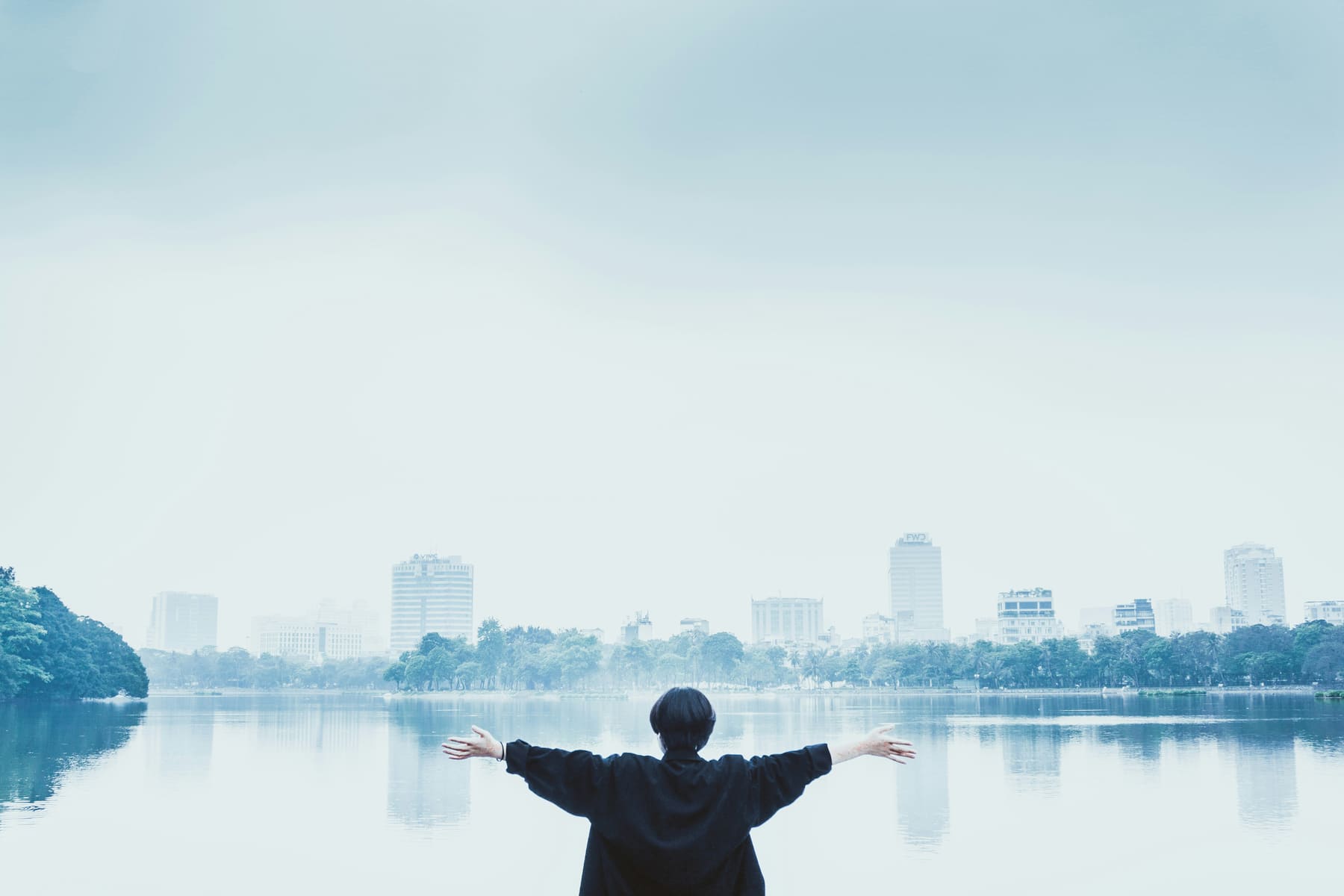02 — Mission